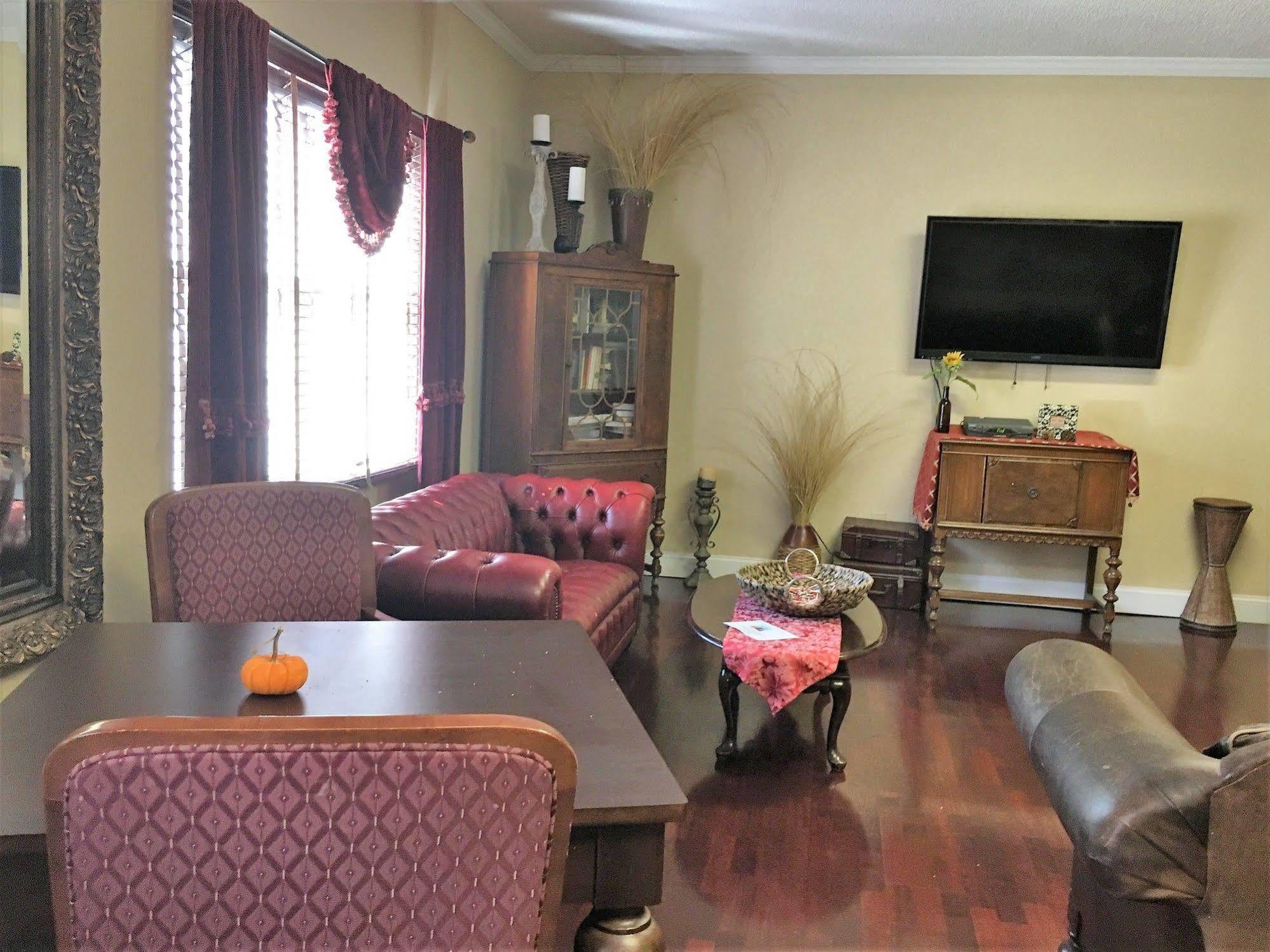 Hotel Colts Neck Inn Hotel Colts Neck